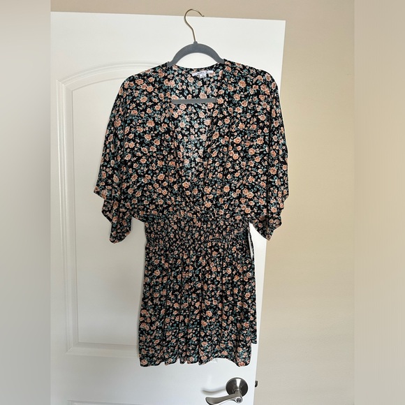 NWT -O’Neill mini summer dress - floral - Picture 1 of 6